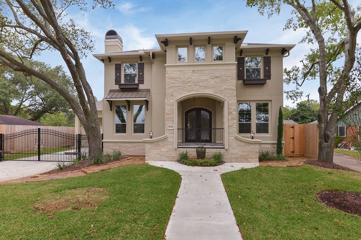 Closein Houston Custombuilt New Homes Central Houston David Weekley