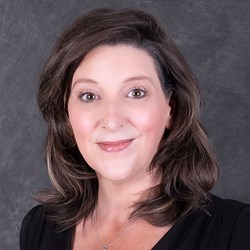 Lynn Sampson-Berzins